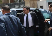 صورة وزير الثقافة يشارك في تشييع جثمان الفنان لطفي لبيب من كنيسة مارمرقس