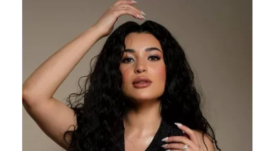 صورة بتول حداد تستغيث في بث مباشر: “رجل مشهور” ضربني وفارض نفسه علي