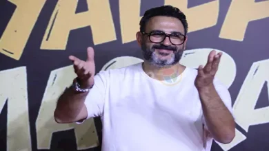 صورة أكرم حسني ومصطفى غريب وهشام ماجد.. شاهد النجوم في افتتاح”يالا مسرح”