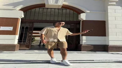 صورة 10 صور لمصطفى محمد مع زوجته ووالدته خلال عطلته الصيفية