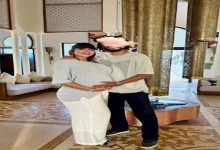 صورة صور بوجه مخفي أثارت الجدل.. حقيقة زواج النني من بلوجر مغربية