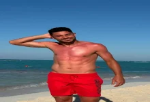 صورة 5 صور لياسر إبراهيم في المصيف مع نجله