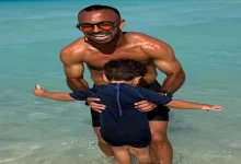 صورة 7 صور لمحمد مجدي أفشة في المصيف مع ابنه