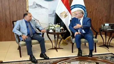 صورة وزير البترول يبحث مع غرفة الصناعات الكيماوية فرص تعظيم القيمة المضافة