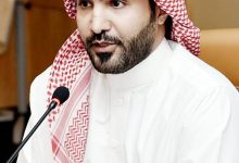 صورة قانوني لـ «عكاظ»: إنشاء ملصق «طقطقة» لصديقك دون موافقته عقوبته السجن  أخبار السعودية