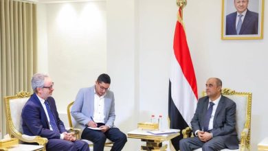 صورة رئيس الوزراء اليمني يستعرض أولويات الحكومة التي تتطلب دعماً دولياً  أخبار السعودية