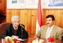 صورة أبو طالب لـ «عكاظ»: أناشيد للبراءة جعلتني رائداً لأدب الطفل في اليمن  أخبار السعودية