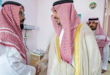 صورة أمير الجوف يطمئن على صحة المعرّف الرويلي  أخبار السعودية