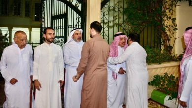 صورة أسرة المقري تتقبل التعازي في فقيدها  أخبار السعودية