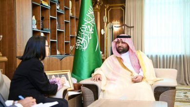 صورة أمير جازان يستقبل القنصل العام البريطاني  أخبار السعودية