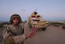 صورة لابيد يطالب بتدخل مصر لإدارة قطاع غزة