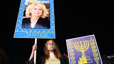 صورة المستشارة القضائية تتهم الحكومة بتقويض سيادة القانون وترفض المثول أمام لجنة إقالتها