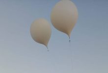 صورة | الجيش العربي: إحباط محاولة تهريب مواد مخدرة باستخدام بالونات موجهة على الواجهة الشرقية