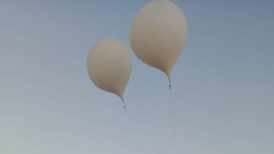 صورة | الجيش العربي: إحباط محاولة تهريب مواد مخدرة باستخدام بالونات موجهة على الواجهة الشرقية