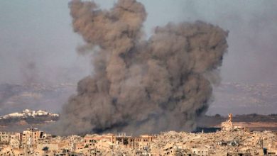 صورة | الاحتلال يقصف خيمة نازحين شرق خانيونس ويسفر عن إصابات