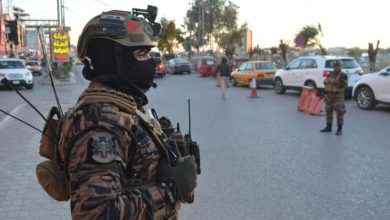 صورة | اعتقال “مشعوذ” وضبط 92 بطاقة ناخب وأختام مزورة في بغداد