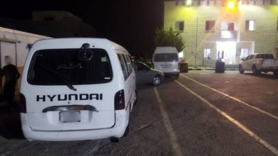 صورة | مصدر أمني لـ”رؤيا”: ضبط مركبة ظهر سائقها وركاب وهم يخرجون من النوافذ.. فيديو