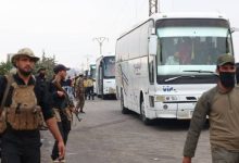 صورة | التلفزيون السوري: بدء خروج العائلات المحتجزة من داخل السويداء وسط تأمين أمني مكثف