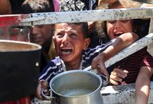 صورة | فرنسا وبريطانيا وألمانيا تطالب الاحتلال الإسرائيلي برفع القيود على إدخال المساعدات الإنسانية لغزة