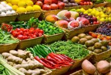 صورة | مراسل “رؤيا” يرصد أسعار الخضار والفواكه في سوق الزرقاء المركزي