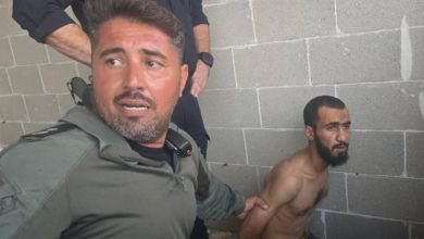 صورة | الاحتلال يعلن اعتقال منفذ عملية الدعس في “كفار يونا” بعد مطاردته ليومين
