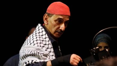 صورة | تفاصيل جنازة الفنان اللبناني زياد الرحباني ونظرة الوداع الأخيرة