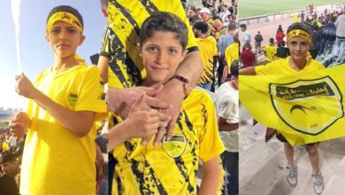 صورة | الحزن يخيم على جماهير الحسين إربد بعد وفاة “مشجعه الوفي” الطفل عبد الله العلاونة