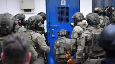 صورة هيئة الأسرى: قوات القمع اقتحمت سجن النقب قبل أيام واعتدت على الأسرى بالضرب والرصاص
