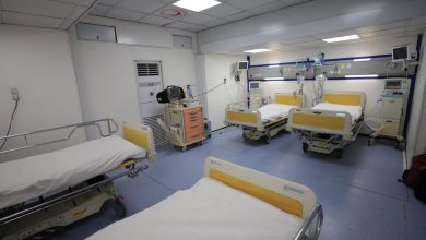 صورة تشغيل قسم العناية المركزة في مستشفى المواصي الميداني التابع للهلال الأحمر الفلسطيني