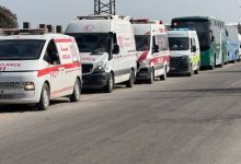 صورة الهلال الأحمر: مغادرة 48 مريضًا ومصابًا إلى الأردن لتلقي العلاج