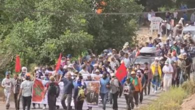 صورة مسيرة « الكرامة » من أيت بوكماز صرخة من سكان الجبل