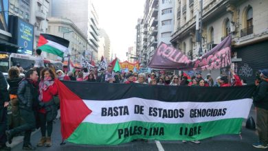 صورة مسيرات حاشدة في الأرجنتين دعماً لفلسطين ورفضاً للإبادة الجماعية في قطاع غزة