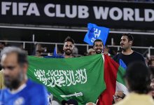 صورة «السيتي وينه؟».. جماهير الهلال تحتفل بالتأهل التاريخي لربع نهائي كأس العالم للأندية