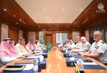 صورة مساعد وزير الدفاع يبحث التعاون في نقل وتوطين التقنية مع مسؤول فرنسي