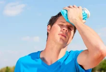 صورة تجمع الرياض الصحي يوضّح طرق الوقاية من أشعة الشمس