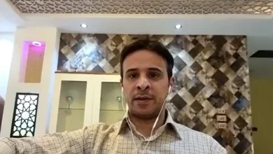 صورة الشخص الهادئ يعاني من صراعات مجتمعية بسبب طبيعته المسالمة