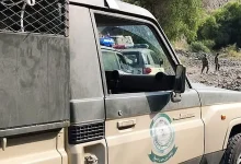 صورة دوريات المجاهدين بجازان تقبض على مواطن لنقله مخالفًا لنظام أمن الحدود