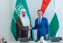 صورة وزير العدل يبحث تعزيز التعاون مع نظيره المجري