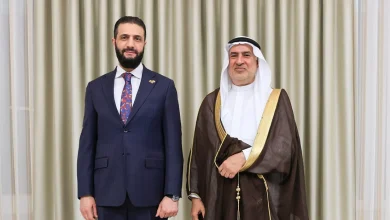 صورة بحثا التعاون بين البلدين.. الرئيس السوري يستقبل مساعد وزير الاستثمار