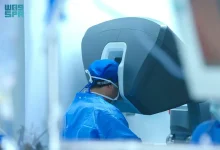 صورة الأولى عالميًا.. «التخصصي» يزرع جهاز دعم بطيني مزدوج بمساعدة الروبوت