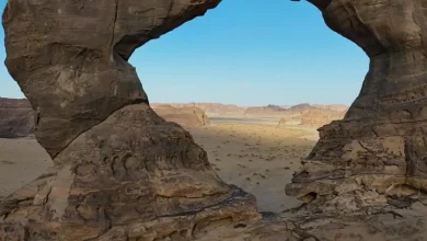 صورة التأطيرات الصخرية الفريدة في محافظة العُلا.. لوحات فنية تعكس عراقة المنطقة