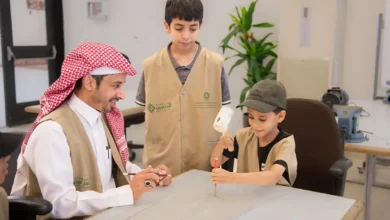 صورة إقبال كبير من الشباب والأطفال على “ملتقى الباحة للحرفيين”