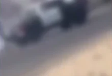 صورة دوريات الأمن بجدة تقبض على شخص لإتلافه محلًا تجاريًا