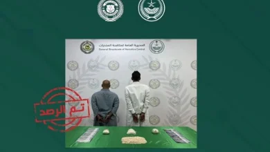 صورة القبض على شخصين في المدينة المنورة لترويجهما 10 آلاف قرص من الإمفيتامين