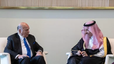 صورة وزير الخارجية ونظيره العراقي يبحثان مستجدات أوضاع المنطقة