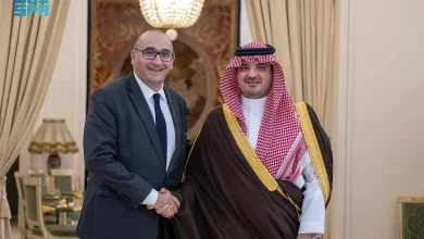 صورة وزير الداخلية يزور مركز العمليات الأمنية لشرطة باريس
