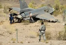 صورة تحطم مقاتلة أمريكية في ولاية كاليفورنيا