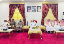 صورة بالصور .. محافظ أبو عريش يناقش الجوانب الأمنية والخدمية مع مشايخ وعرائف المحافظة