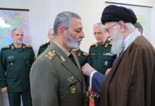صورة رئيس الأركان الإيراني يحذر: وضعنا خططا لشل العدو وإذا هاجم مرة أخرى لن تتمكن واشنطن من إنقاذ نتنياهو