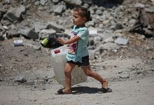 صورة غزة: مصائد الموت تخطف حياة 995 ساعيا وراء المساعدات الإنسانية